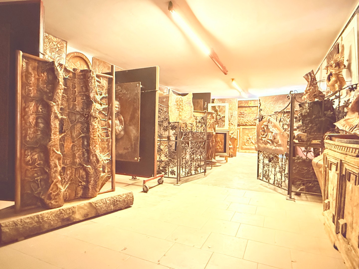 Esposizione Opere di Ferdy & Claudia Galleria Europa Carano Ville di Fiemme Trentino